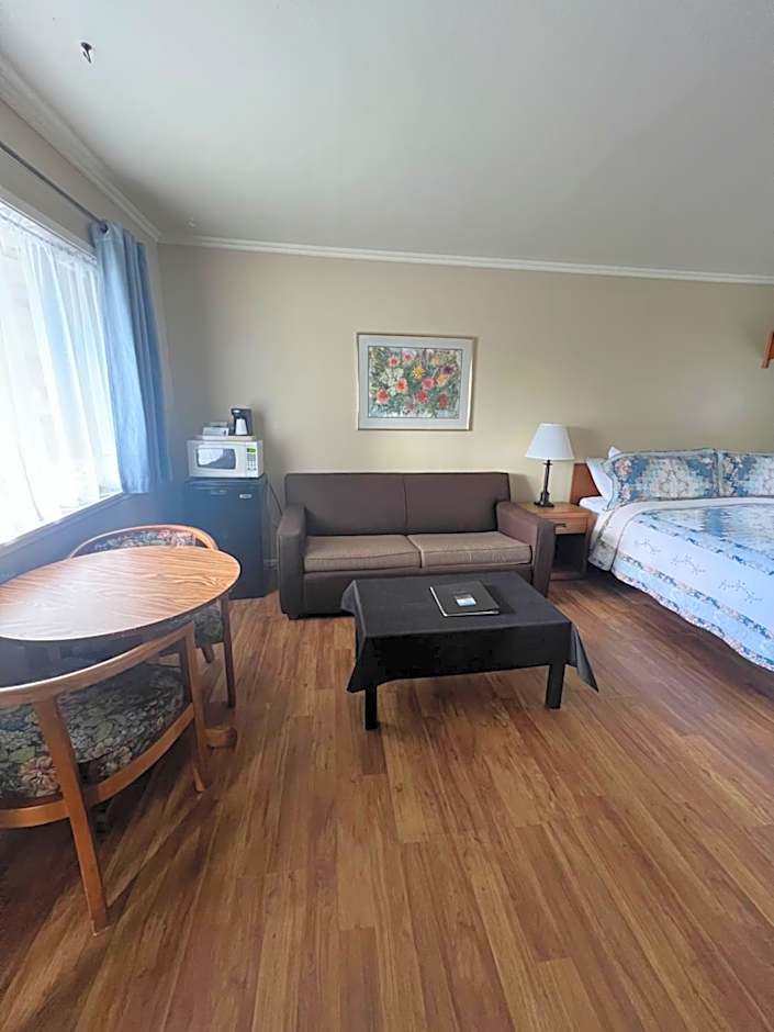 Ocean Cove Lodge