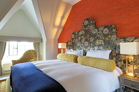 House Suite, 1 Bedroom Suite, 1 King, Sofa Bed