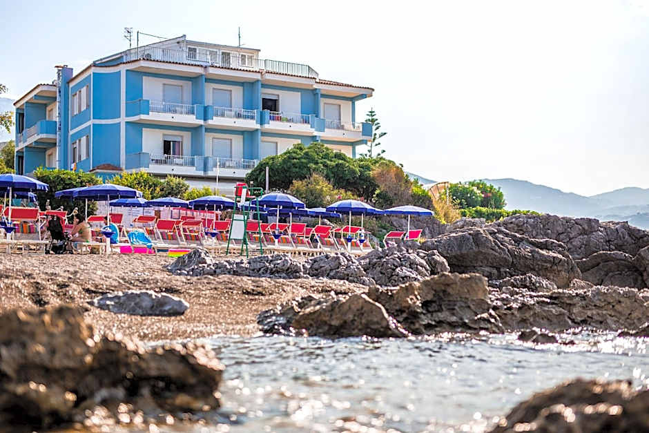 Beach Hotel Terracotta