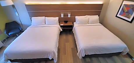 Standard Room with Two Queen Beds