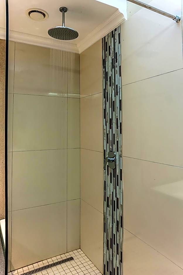 Hotel Savoy and Conference Centre