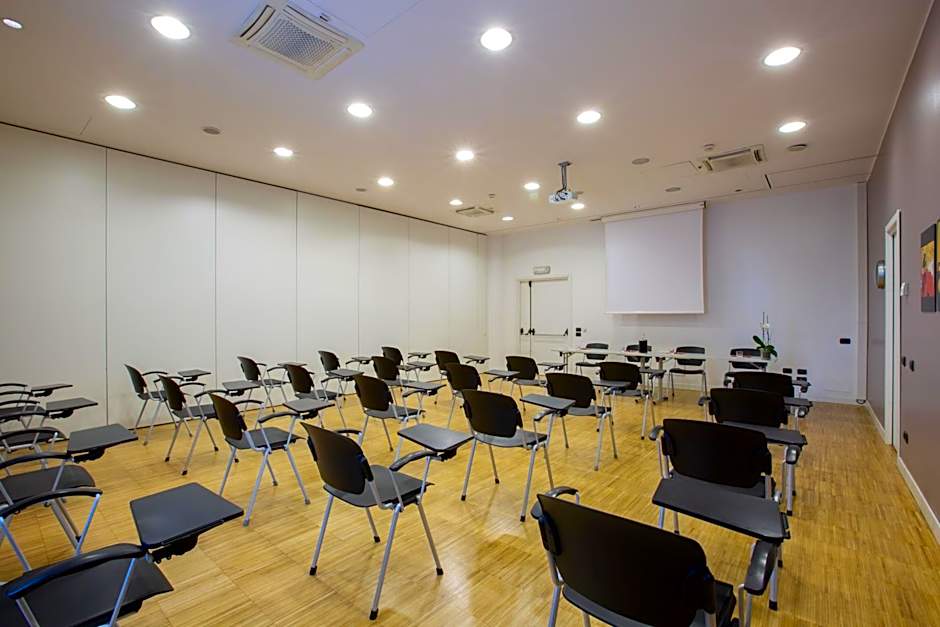 Euro Hotel Residence