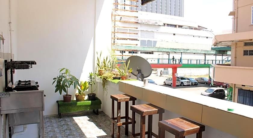 H2 Segama Backpackers