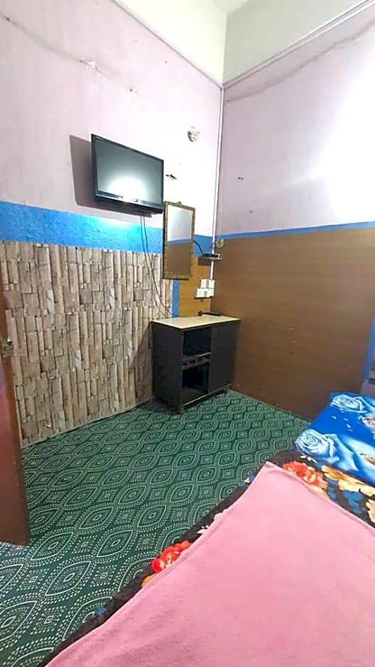 Hotel O Penginapan Almera