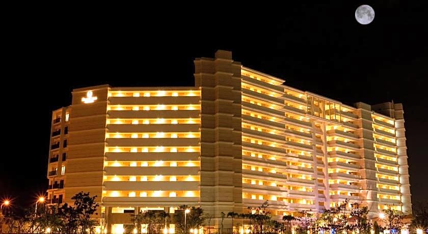 Moon Ocean Ginowan Hotel & Residence