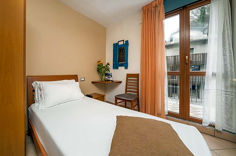 Hotel Oasi Verde