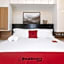 RedDoorz Plus @ YC Condotel - Viera Residences