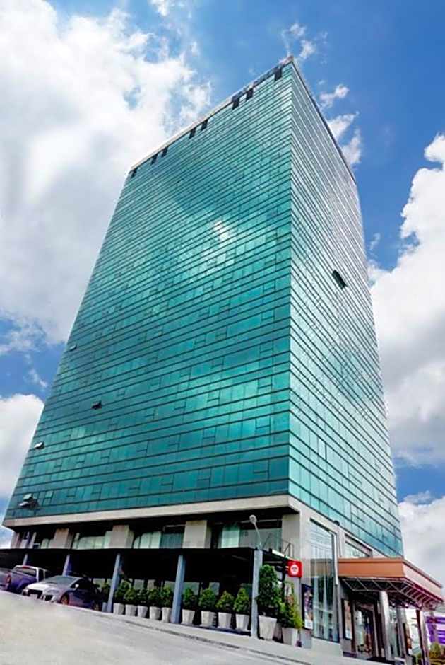 Bay Hotel Srinakarin