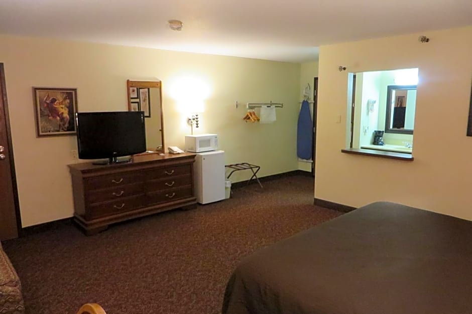 AmericInn by Wyndham Forest Lake