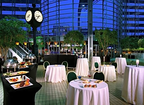DoubleTree by Hilton Hotel South Bend