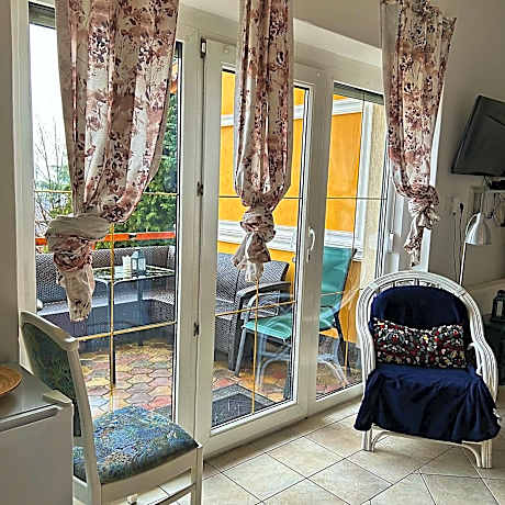 Family Room with Lake View