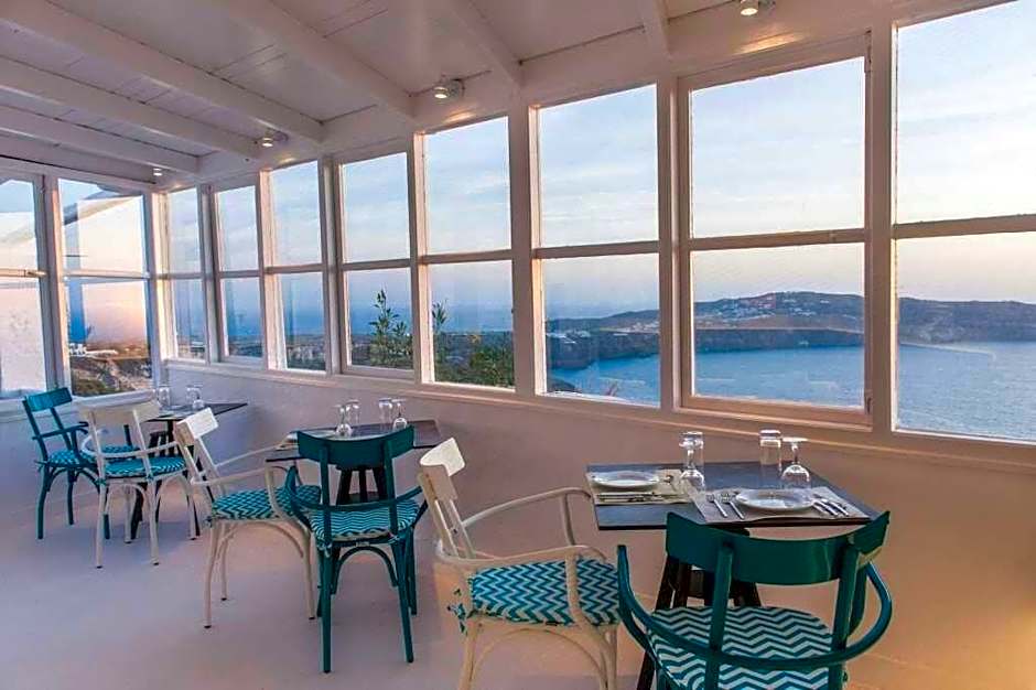 Artemis Suites Hotel