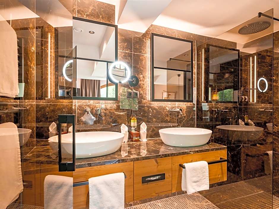 Hotel Waldfriede - Der Logenplatz im Zillertal