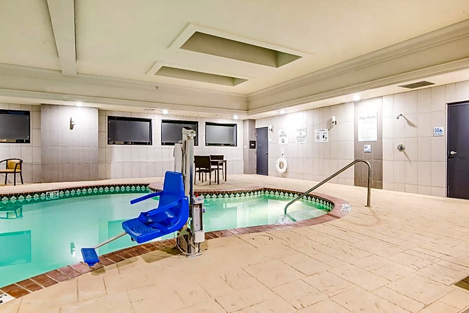 Holiday Inn Express And Suites Longview North By IHG