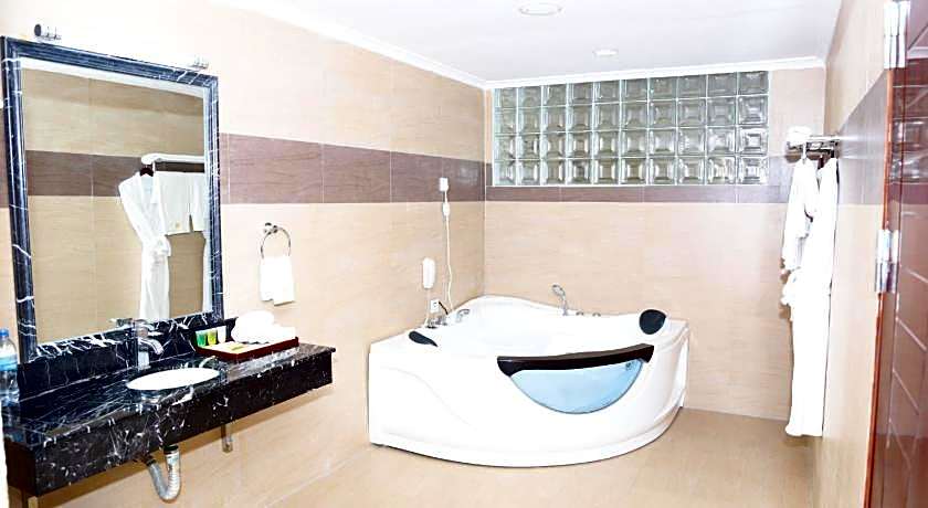 Tiffany Diamond Hotel