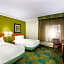 La Quinta Inn & Suites by Wyndham Austin Southwest At Mopac