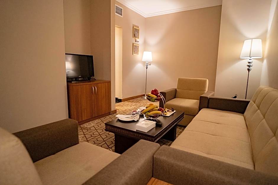 Emaar Al Mektan Hotel