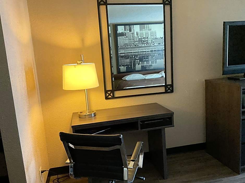 Super 8 by Wyndham Chattanooga/East Ridge