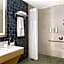 Spark by Hilton Montreal Brossard