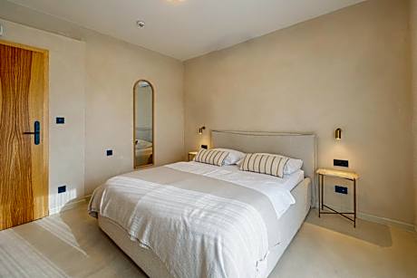 Superior Double Room with Balcony and Sea View