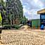 Chimpanzee Lodge