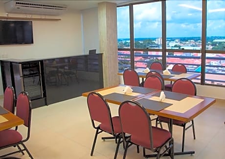 Lis Hotel