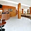 Townhouse Oak Signature Hotel