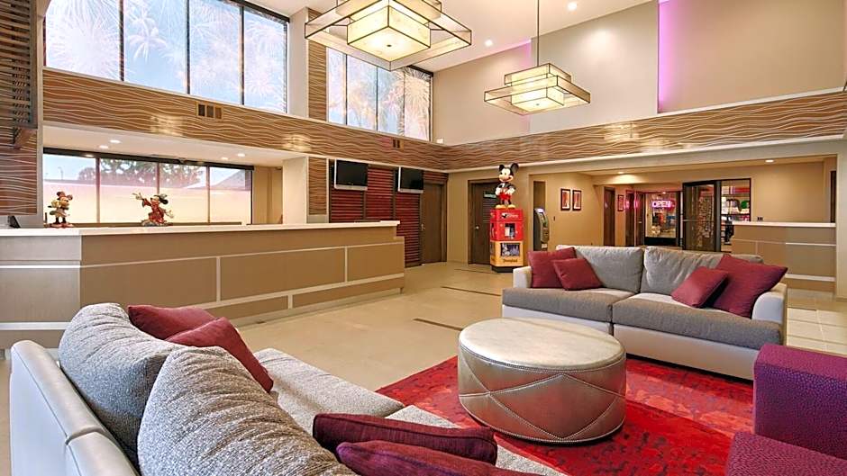 Best Western Plus Park Place Inn - Mini Suites