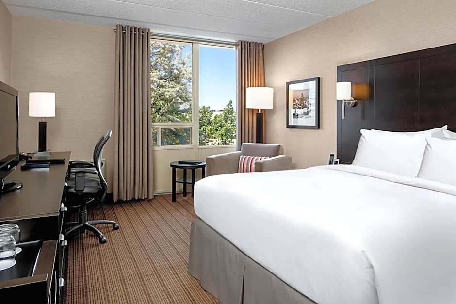 Delta Hotels by Marriott Sault Ste. Marie Waterfront