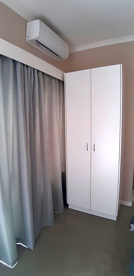 Dennecres4GuestRooms