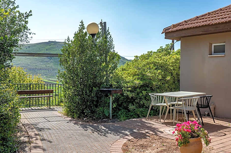Kibbutz Malkiya Travel Hotel