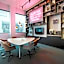 citizenM Seattle South Lake Union