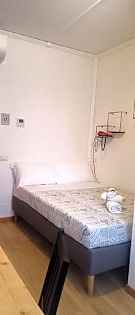 Large Single Room