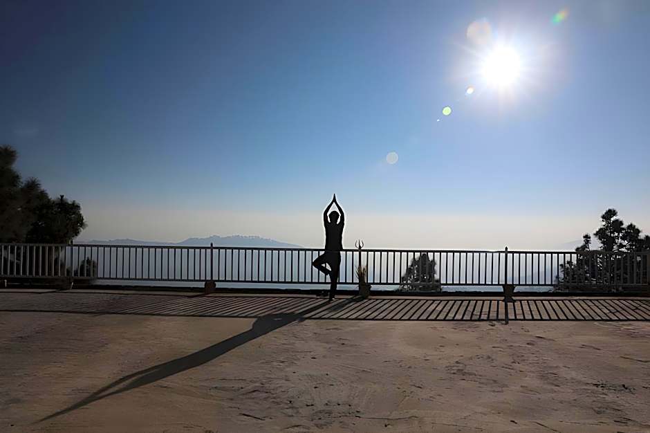 Kasar Rainbow Yoga Retreat