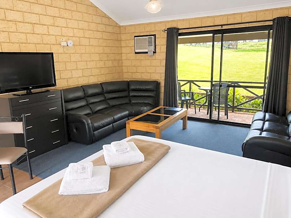 Karri Forest Motel