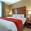 Comfort Inn & Suites Near Mt. Rushmore