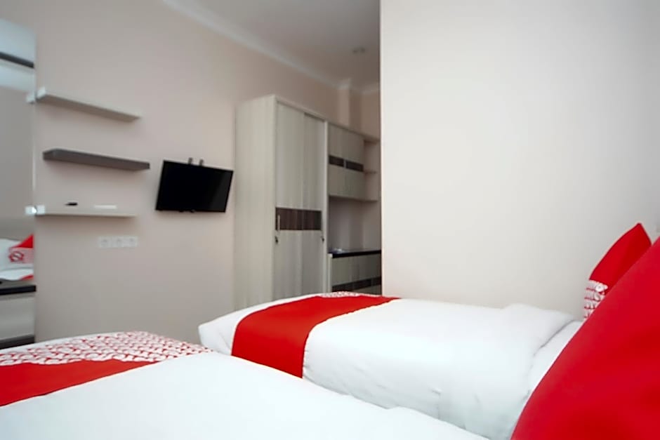 Super OYO 270 Madinah Residence Syariah