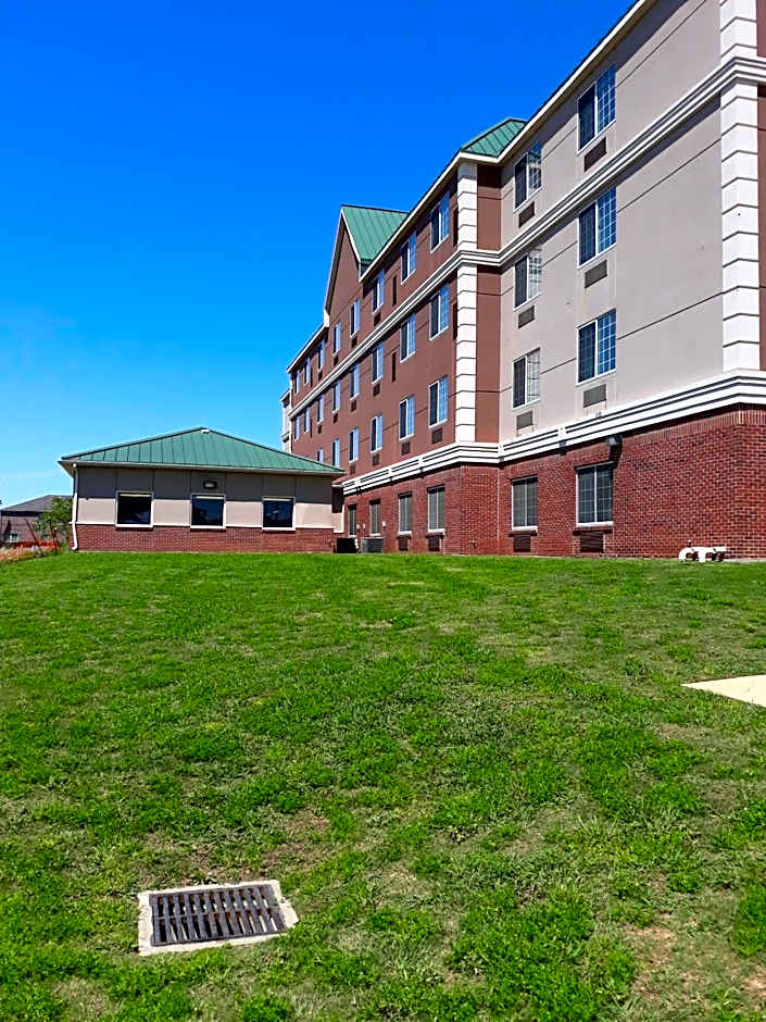 Country Inn & Suites by Radisson, DFW Airport South, TX