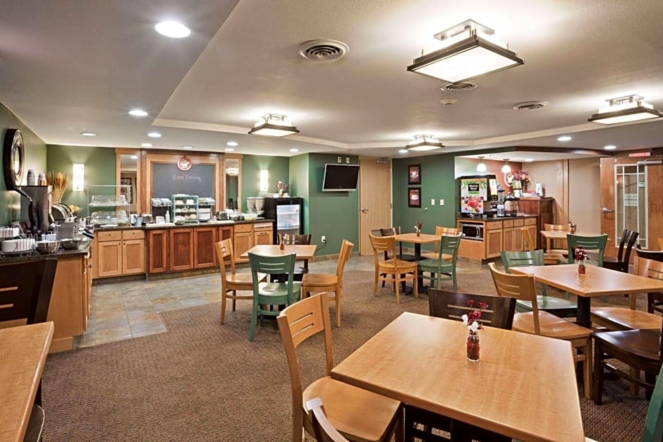 AmericInn by Wyndham Fort Pierre Conference Center
