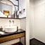 Budapest Eye- Boutique Suites, by BQA