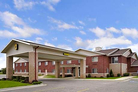 Super 8 by Wyndham Ava