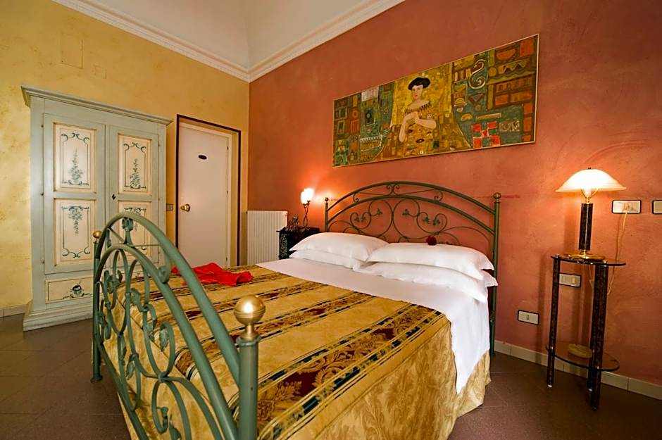Hotel Joli
