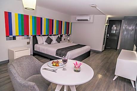 Standard King Room