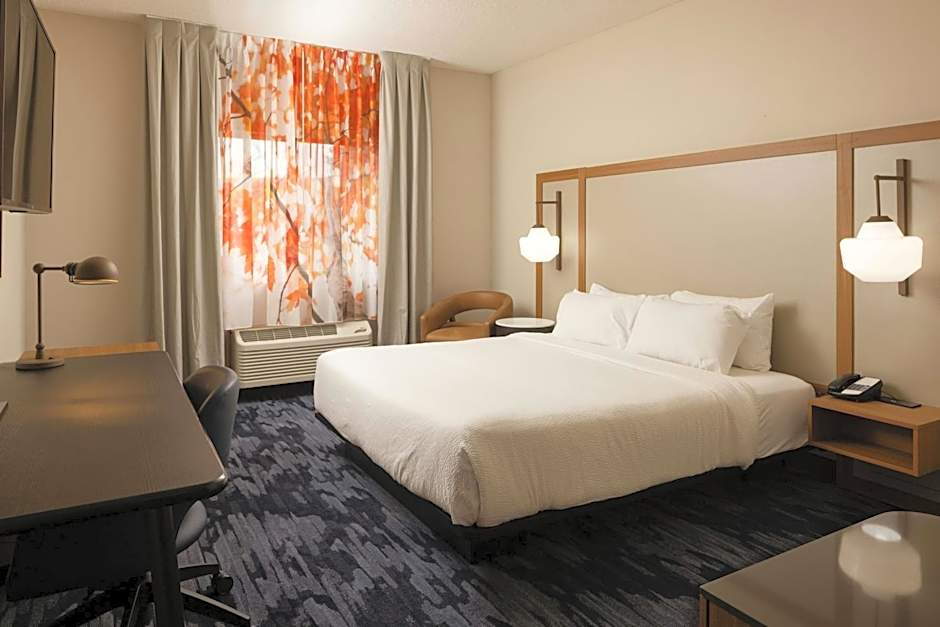 Fairfield Inn & Suites by Marriott Lansing West