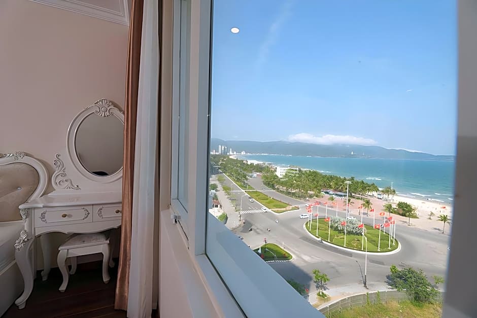 Tuyet Son Hotel