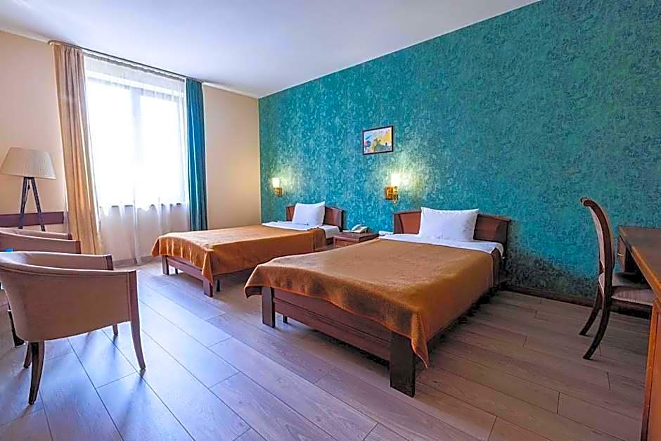 Ararat Hotel