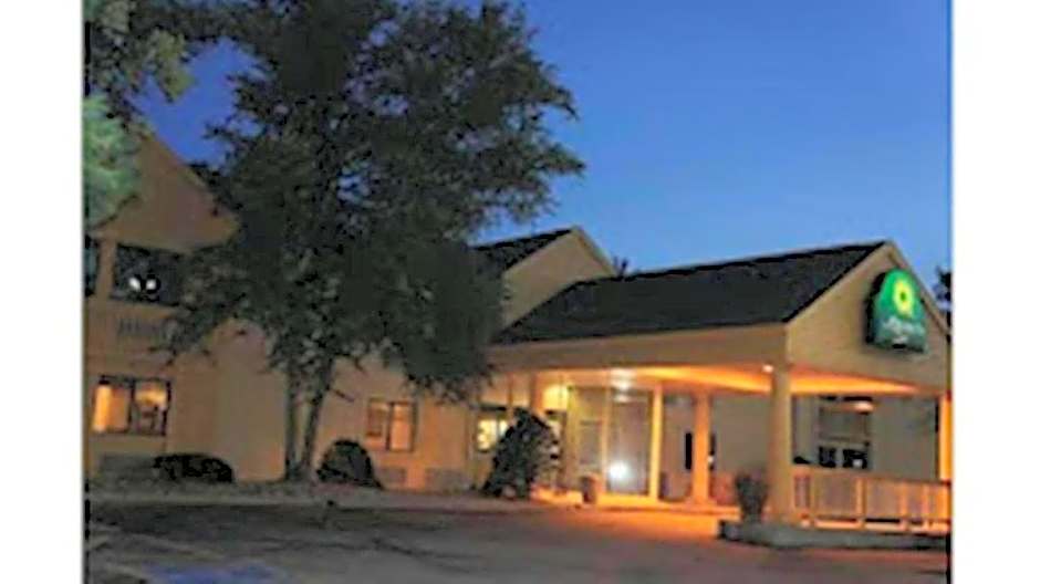 La Quinta Inn & Suites by Wyndham Omaha Southwest