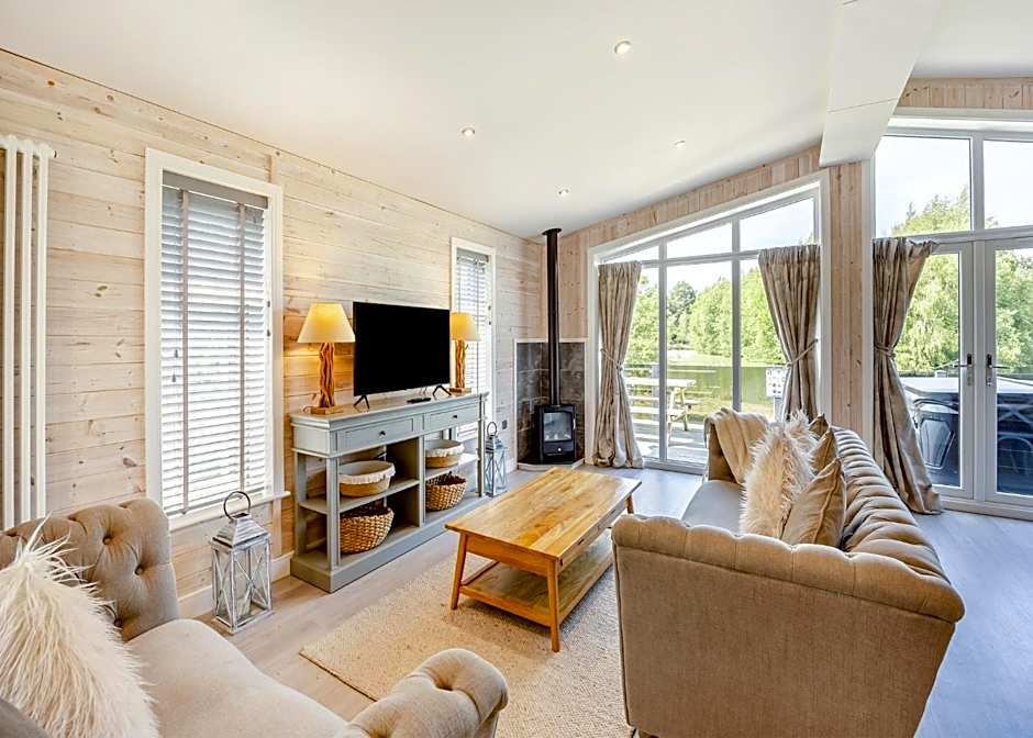 Woodhall Country Park Lodges