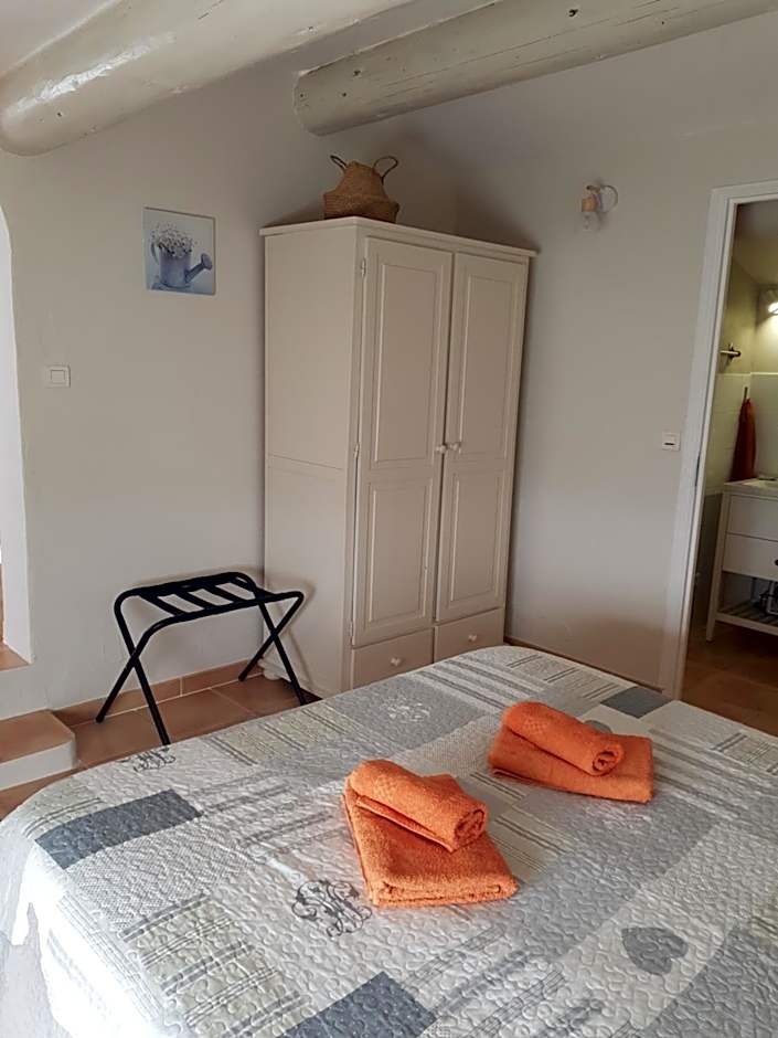 Mas Clement - Chambre et table d'hôtes