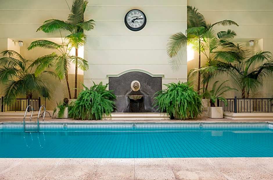 Loi Suites Recoleta Hotel